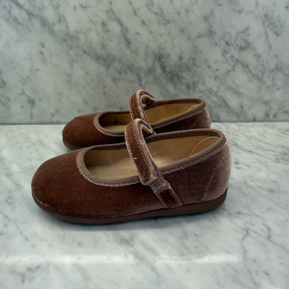 Childrenchic Cassie Rose Velvet Mary Jane Shoes